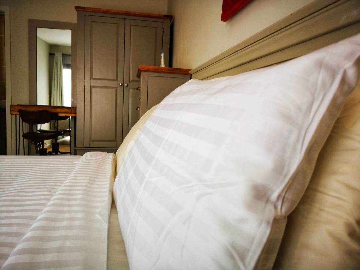 E14, Forest View Apartments, Deposit Required To Confirm Booking Кололи Экстерьер фото
