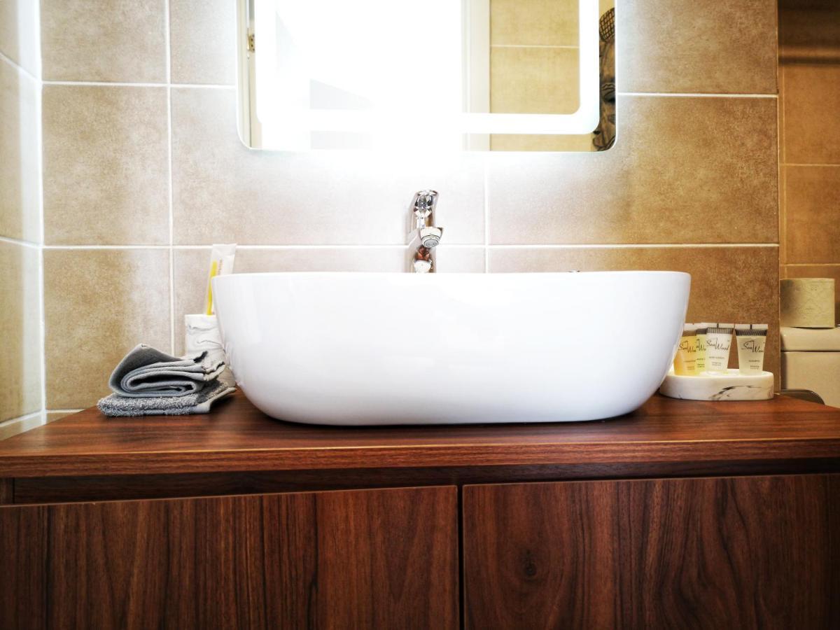 E14, Forest View Apartments, Deposit Required To Confirm Booking Кололи Экстерьер фото
